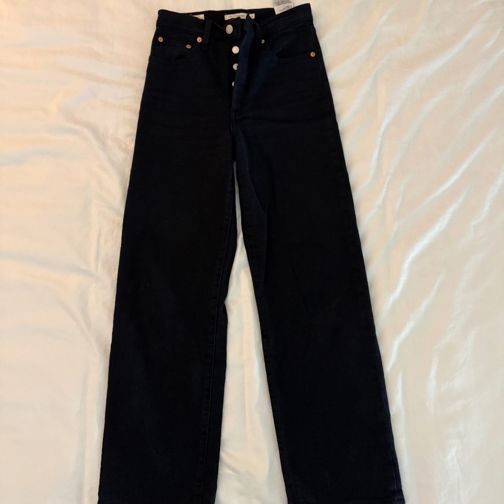 Levi’s Ribcage Jeans